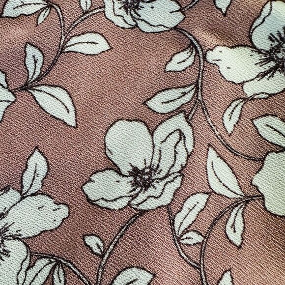 Monteau Los Angeles floral, maxi dress. - Picture 5 of 6